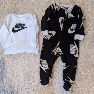 𝅺NIKE 9 Months Pullover Shirt and Romper